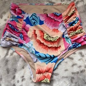Kortni Jeane Oversized Floral high waisted swim bottoms size Medium
